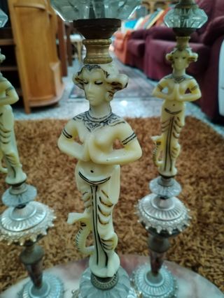 MESA AUXILIAR CON RUEDAS