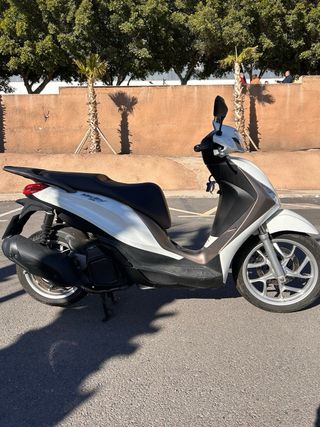 Piaggio Medley 125