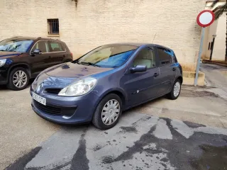 Renault Clio 2005