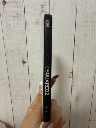 Funda iPhone 11 Dsquared2 ICON Negra