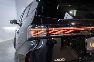 EBRO S400 1.5 DHE HEV Excellence CVT