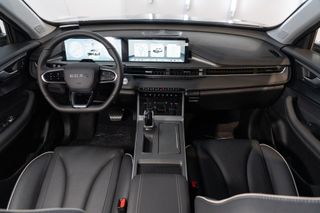 EBRO S400 1.5 DHE HEV Excellence CVT