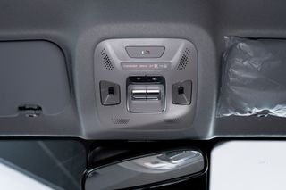 EBRO S400 1.5 DHE HEV Excellence CVT