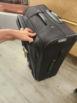 Maletas Samsonite Negra y Amarilla