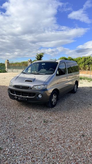 Hyundai H1 2.5 CRDi Starex