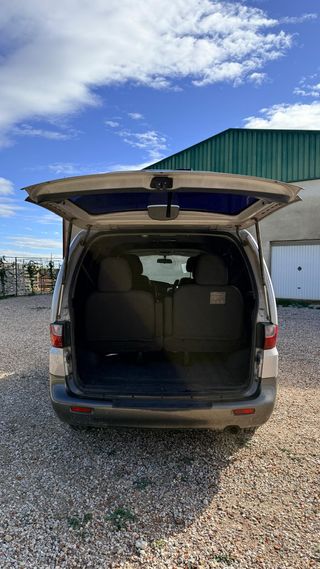 Hyundai H1 2.5 CRDi Starex