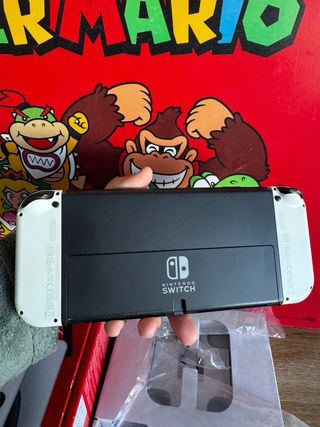 Nintendo Switch OLED Blanca con caja y accesorios