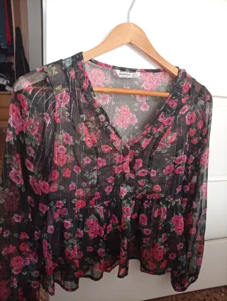 Blusa Stradivarius floral