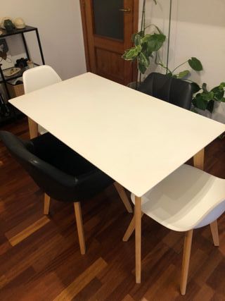 Juego de comedor moderno