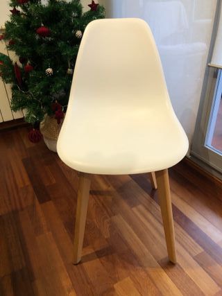 Juego de comedor moderno