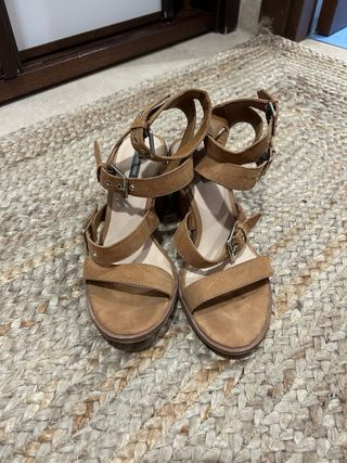 Variedad de calzado entre 10€-30€