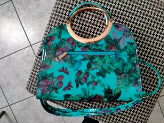Borsa turchese fantasia floreale manici rigidi