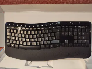 Teclado y Ratón Microsoft Wireless Comfort 5050