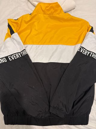 Chaqueta deportiva color block