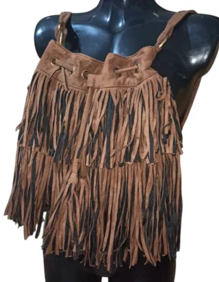 Bolso de flecos marrón y negro