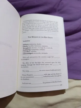 La Máscara de la Muerte Roja y otros relatos / ...