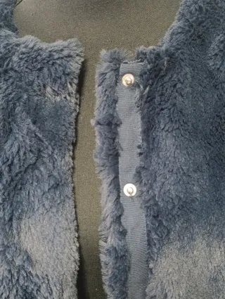 Abrigo pelo sintético azul