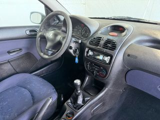 PEUGEOT 206 1.9D 70CV MANUAL 5PT 5PZ AÑO 2001