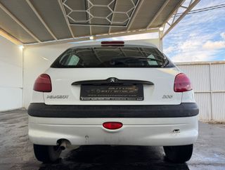 PEUGEOT 206 1.9D 70CV MANUAL 5PT 5PZ AÑO 2001