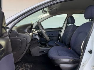 PEUGEOT 206 1.9D 70CV MANUAL 5PT 5PZ AÑO 2001