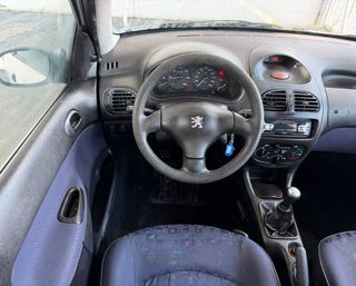 PEUGEOT 206 1.9D 70CV MANUAL 5PT 5PZ AÑO 2001