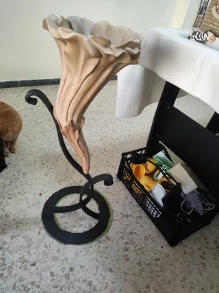 Flor Decorativa Metal y Madera