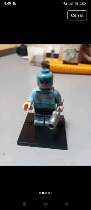 Figura Lego con accesorio