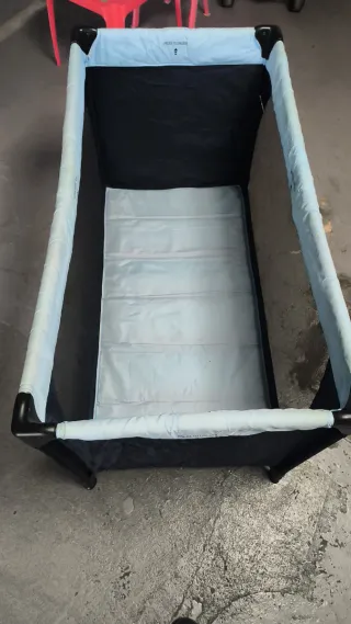 Cuna de viaje plegable