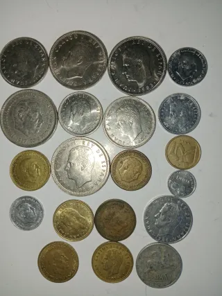 Lote 20 monedas pesetas diferentes valores y años