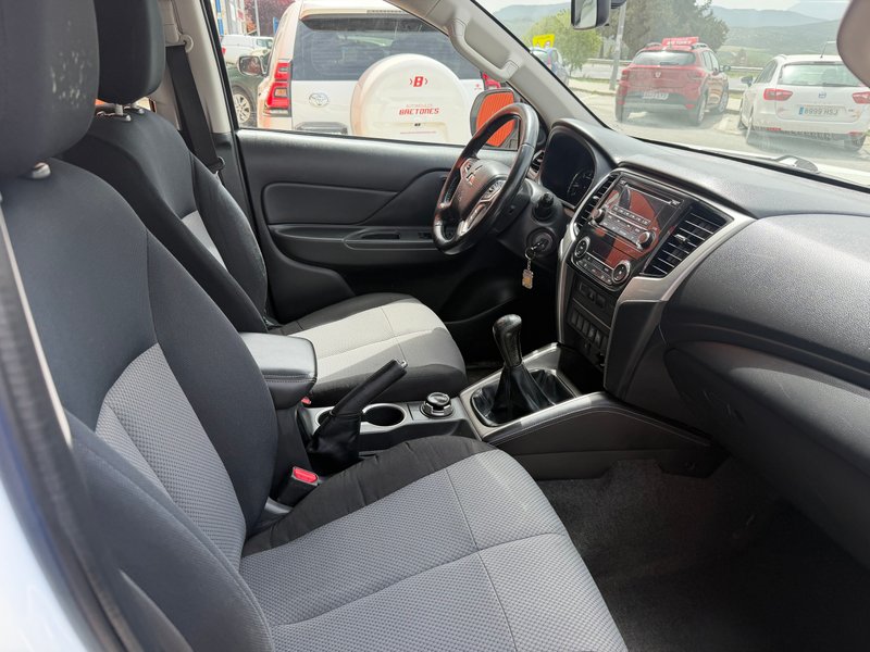 Mitsubishi L200 2021, foto 17