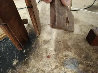 Cepillo de carpintero antiguo