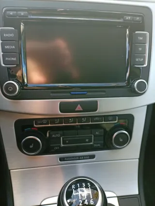 Volkswagen Passat 2011