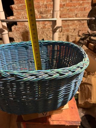 Cesto intrecciato blu