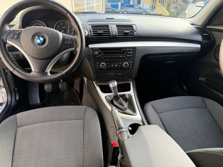 BMW 116i 2010 ETIQUETA C LIBRO GARANTIA