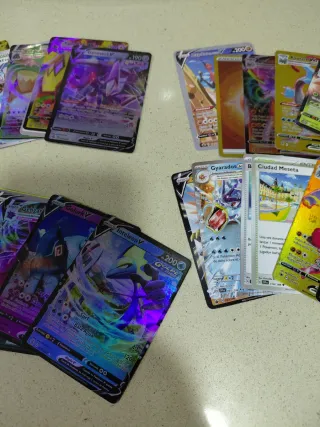Cartas Pokémon Variadas