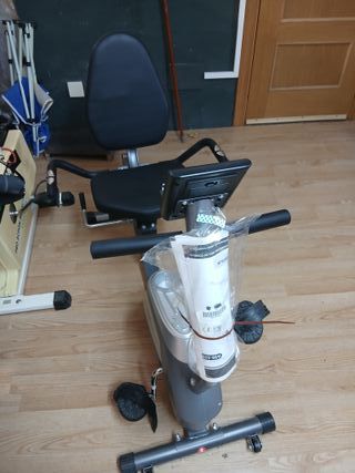 Bicicleta Estática HOMCOM con Respaldo