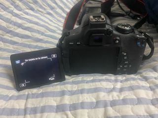 Cámara Canon EOS 750D + Mochila