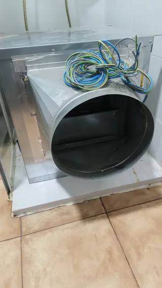 Motor de campana con tubo