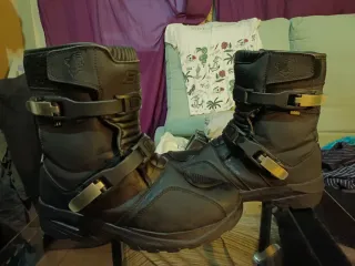 ‼️OPORTUNIDAD ‼️Botas de Moto Bela Piel negra