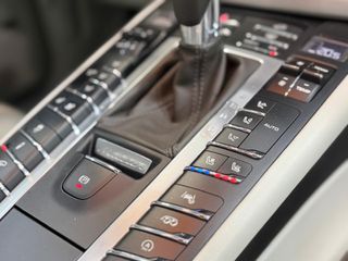 Porsche Macan TURBO FULL