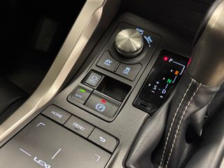 Lexus NX 300H Premium