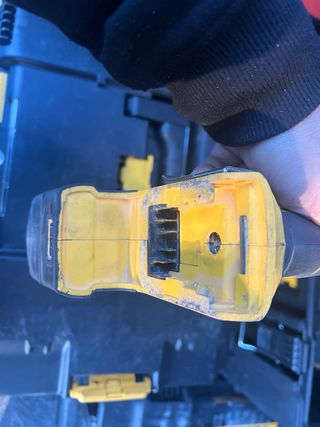 Percutor Dewalt DCH 273