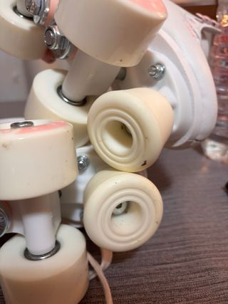 Patines 4 Ruedas Niña Talla 28