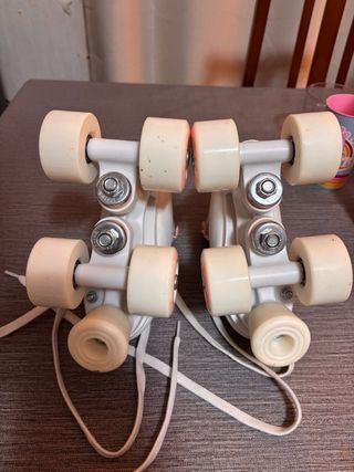 Patines 4 Ruedas Niña Talla 28