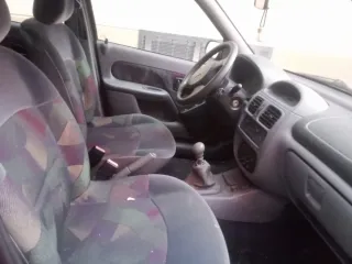 Renault Clio 2001