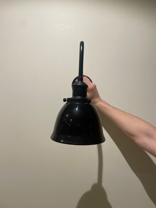 Aplique de pared negra