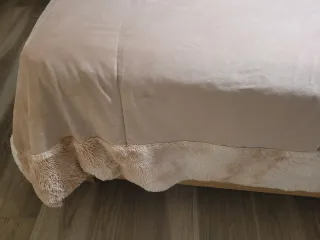 Colcha terciopelo rosa manterol para cama de 150cm