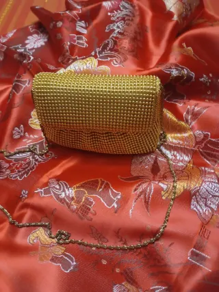 Bolso de fiesta vintage dorado