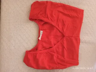 Blusa naranja con escote pico manga corta