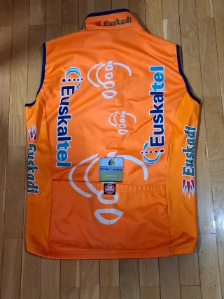 Lote ciclista Euskaltel Euskadi